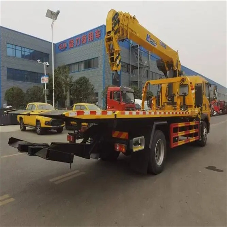 马尔康附近小随车吊出租电话，轻松解决搬运烦恼