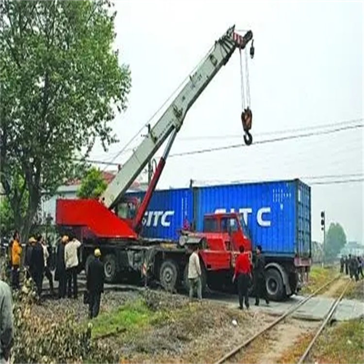 马尔康如何快速找到附近的吊车救援公司